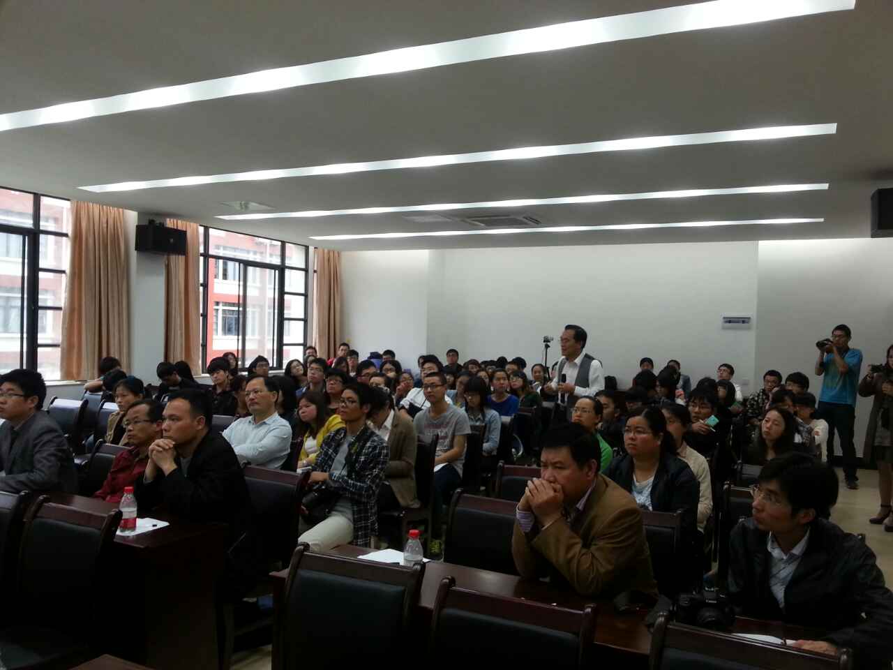 伟德中文官网首页中药学院至福建中医药大学参观考察活动